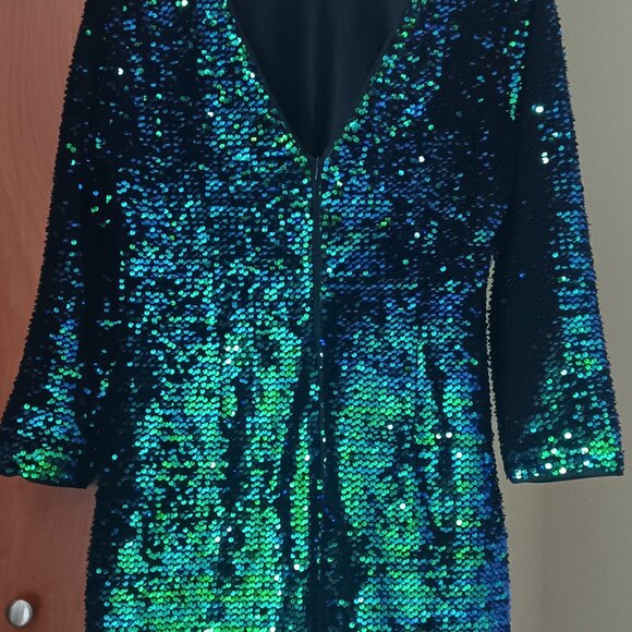 Stunning Green & Blue Sequin Mini Dress - Picture 2 of 2